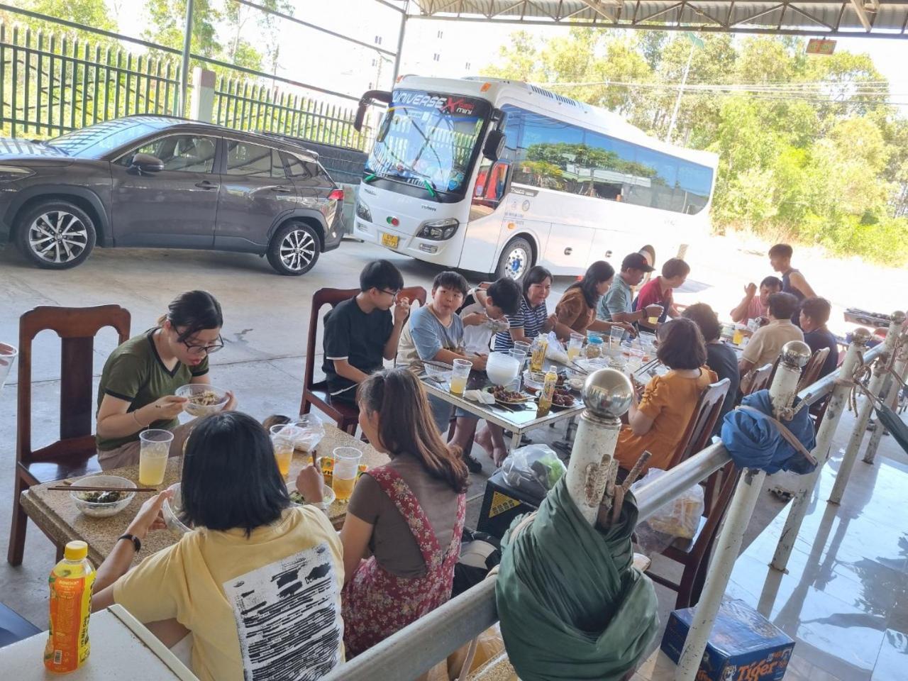 Khách sạn Ngọc Quỳnh La Gi Exterior foto